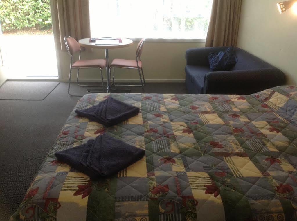 The Adelphi Motel Christchurch Eksteriør bilde